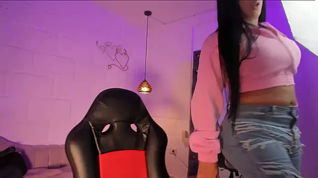 Snapshot of sarajhonson_dl chatting on February 25, 2026, 5:02 pm sarajhonson dl online show from February 25, 2026, 5:02 pm