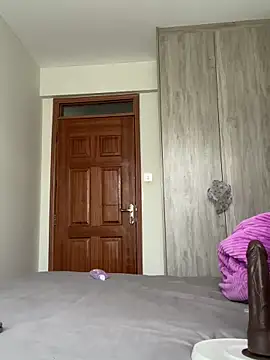 Fanclubbbbb online show from April 8, 2026, 8:27 am