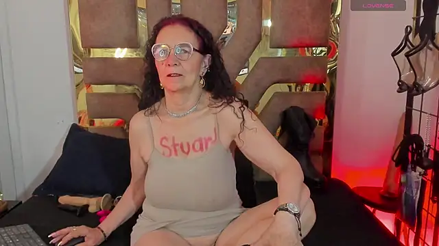 agatha ross26 online show from May 30, 2026, 11:49 am