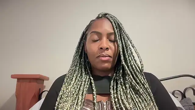 Snapshot of marisilva_br chatting on October 13, 2025, 5:25 pm marisilva br online show from October 13, 2025, 5:25 pm