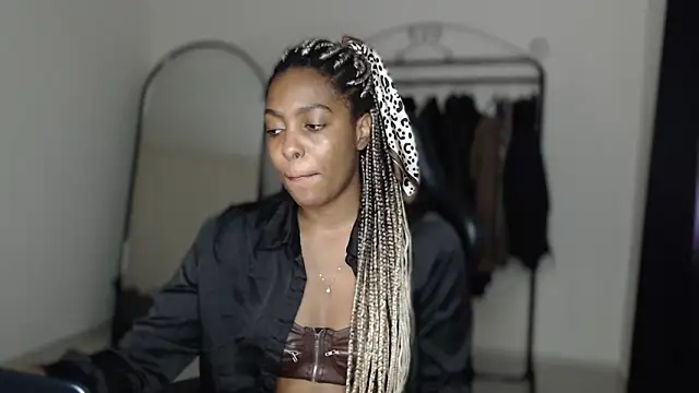 Snapshot of marisilva_br chatting on September 17, 2025, 1:46 pm marisilva br online show from September 17, 2025, 1:46 pm