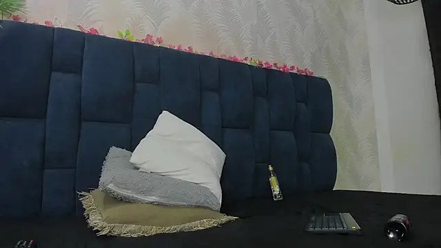 Ammy Connor1 online show from March 11, 2026, 8:52 am