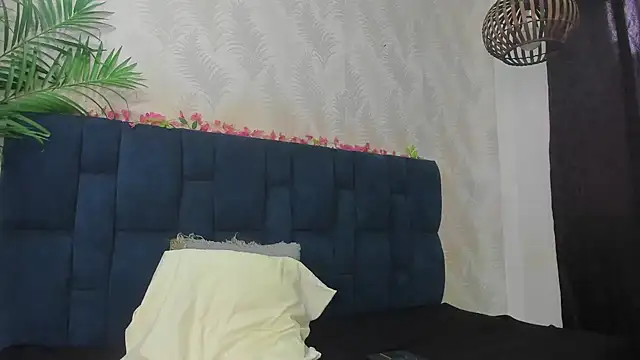 Ammy Connor1 online show from April 1, 2026, 8:39 pm