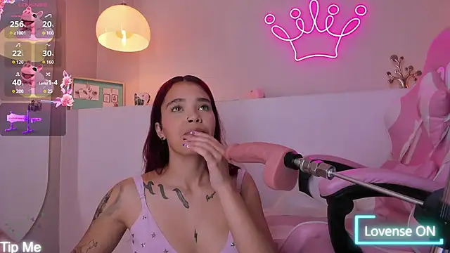 violeth hill online show from January 9, 2026, 7:32 pm