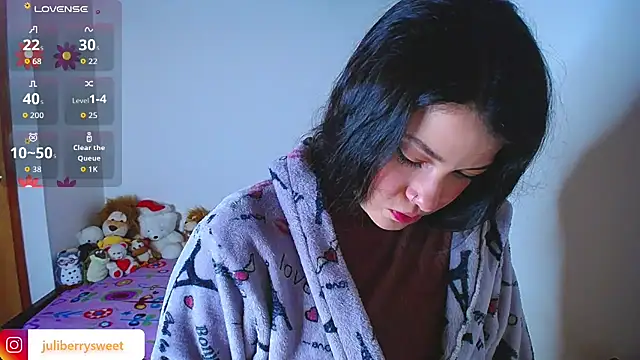 Snapshot of juli05star20 chatting on October 3, 2025, 3:30 am juli05star20 online show from October 3, 2025, 3:30 am