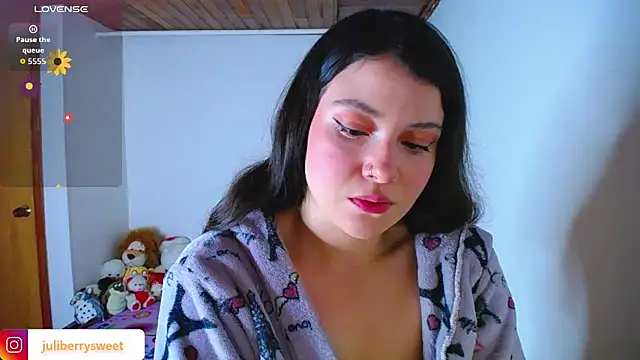 Snapshot of juli05star20 chatting on October 18, 2025, 3:08 am juli05star20 online show from October 18, 2025, 3:08 am