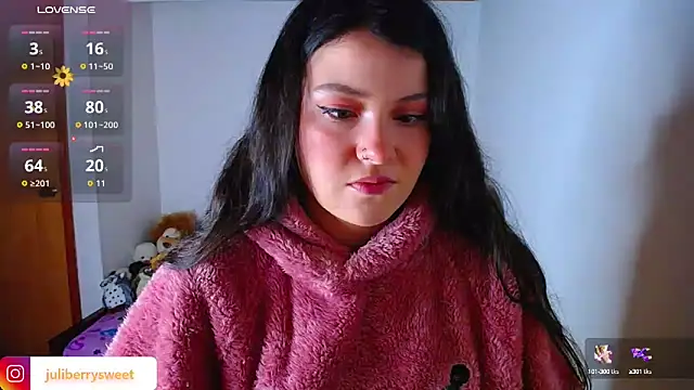 Snapshot of juli05star20 chatting on October 12, 2025, 9:38 pm juli05star20 online show from October 12, 2025, 9:38 pm