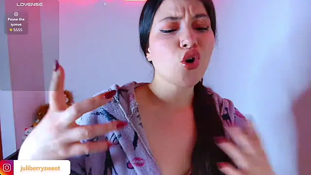 Snapshot of juli05star20 chatting on November 6, 2025, 10:58 pm juli05star20 online show from November 6, 2025, 10:58 pm