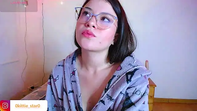 juli05star20 online show from February 2, 2025, 2:17 am
