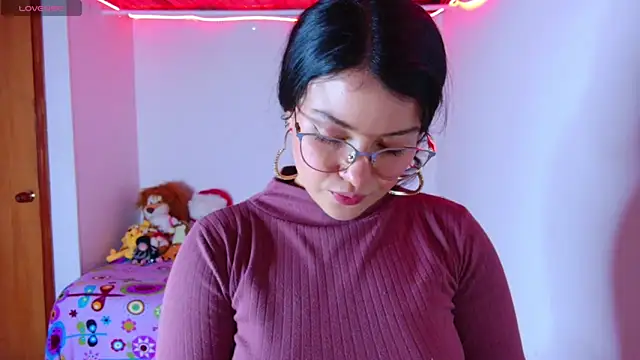 Snapshot of juli05star20 chatting on November 29, 2025, 12:22 am juli05star20 online show from November 29, 2025, 12:22 am