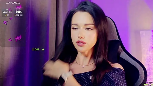 -CrazyAnna- online show from April 7, 2026, 10:39 am