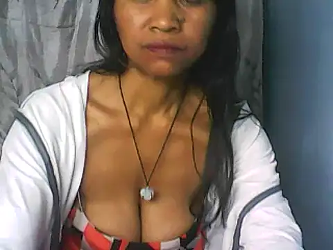 nene belle online show from September 23, 2025, 4:58 pm