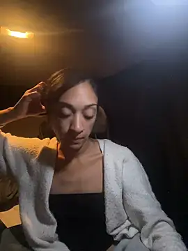 starrynikki online show from February 1, 2025, 4:46 am