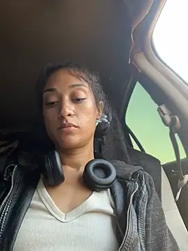 starrynikki online show from February 6, 2025, 12:54 am