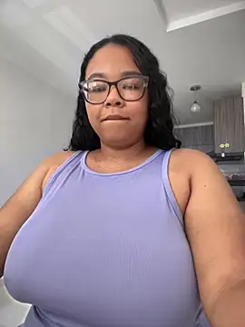 XMara online show from September 25, 2025, 5:41 pm