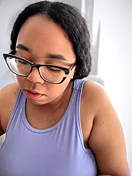 XMara online show from October 1, 2025, 5:50 pm