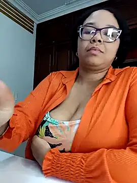 XMara online show from February 17, 2025, 10:49 pm