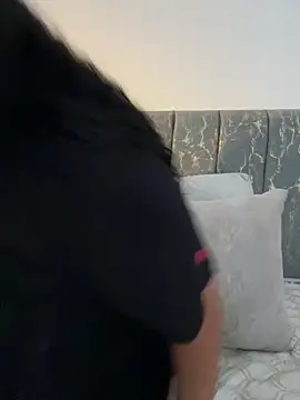 Snapshot of XMara chatting on February 10, 2026, 3:33 pm XMara online show from February 10, 2026, 3:33 pm