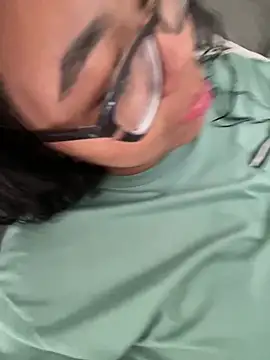 Snapshot of XMara chatting on February 12, 2026, 4:40 pm XMara online show from February 12, 2026, 4:40 pm