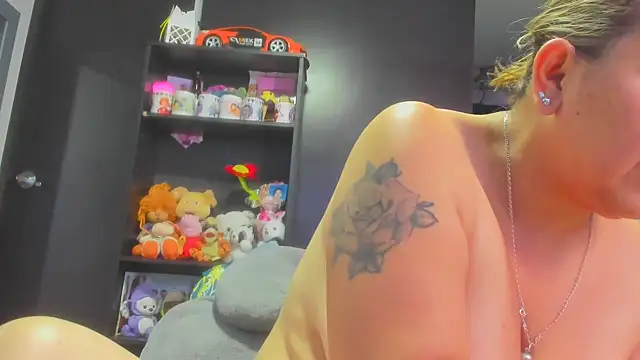 Snapshot of katty_squirt08 chatting on October 15, 2025, 1:08 pm katty squirt08 online show from October 15, 2025, 1:08 pm