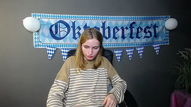 Snapshot of MargaritaKiss chatting on October 12, 2025, 7:04 pm MargaritaKiss online show from October 12, 2025, 7:04 pm