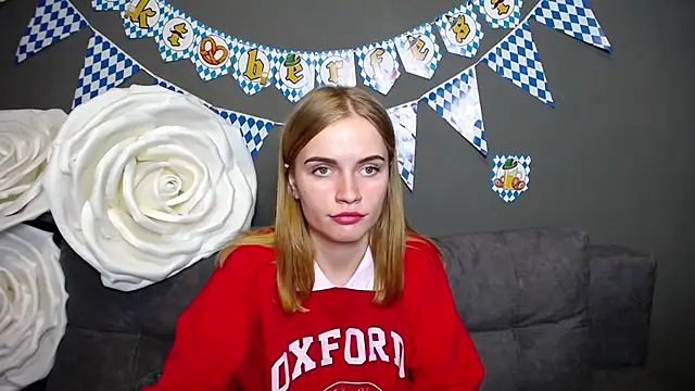 Snapshot of MargaritaKiss chatting on October 9, 2025, 7:03 pm MargaritaKiss online show from October 9, 2025, 7:03 pm