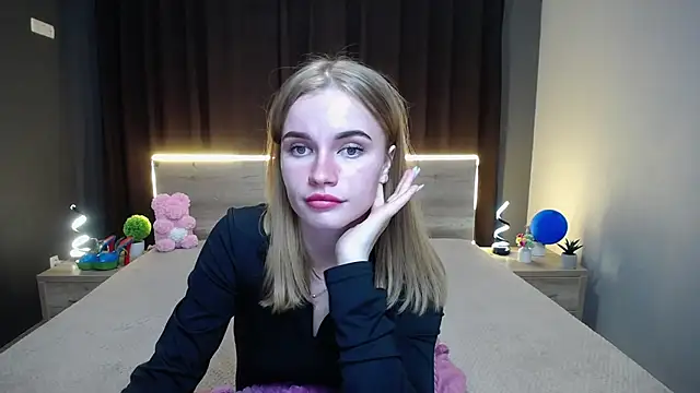 Snapshot of MargaritaKiss chatting on October 13, 2025, 7:04 pm MargaritaKiss online show from October 13, 2025, 7:04 pm