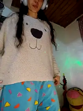 Lucy cole online show from February 11, 2025, 4:55 am