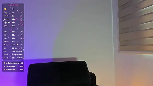 thaliacollins online show from January 26, 2025, 1:58 pm