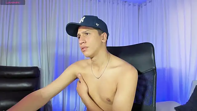 Snapshot of matt_benji chatting on September 16, 2025, 1:01 pm matt benji online show from September 16, 2025, 1:01 pm