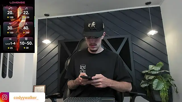 Snapshot of CodyWalkerR chatting on February 6, 2026, 5:14 am CodyWalkerR online show from February 6, 2026, 5:14 am