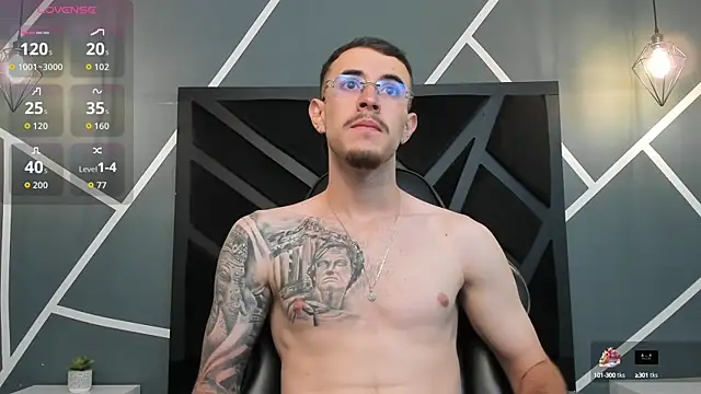 CodyWalkerR online show from October 1, 2025, 5:39 pm