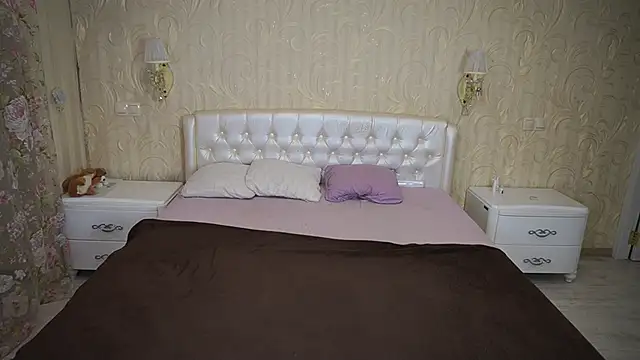 Snapshot of LunaaMayy chatting on September 29, 2025, 10:26 pm LunaaMayy online show from September 29, 2025, 10:26 pm