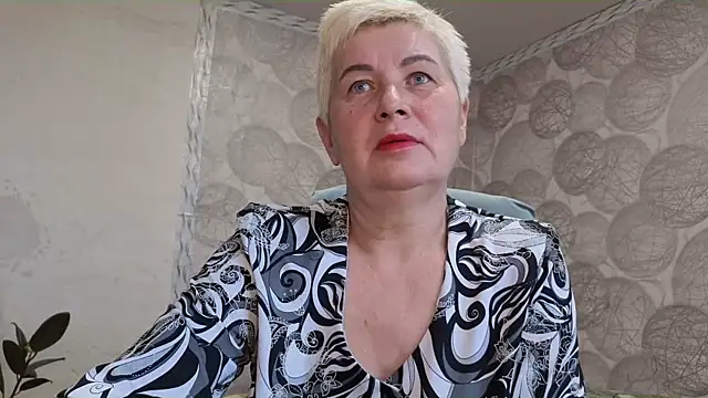 Snapshot of NicoleOlla chatting on October 28, 2025, 2:56 am NicoleOlla online show from October 28, 2025, 2:56 am