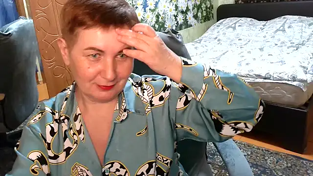NicoleOlla online show from February 11, 2025, 12:47 pm
