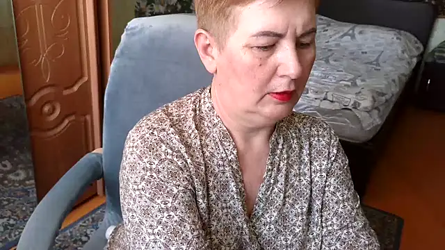 NicoleOlla online show from February 24, 2025, 6:05 am