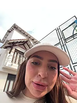 caralella online show from March 21, 2026, 8:35 pm