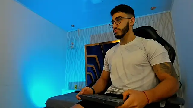 Liam Kleiin online show from November 28, 2025, 11:21 am