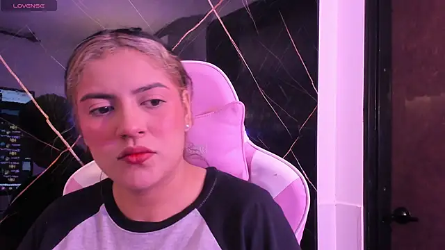 Snapshot of taylor_cupper chatting on October 2, 2025, 7:50 pm taylor cupper online show from October 2, 2025, 7:50 pm