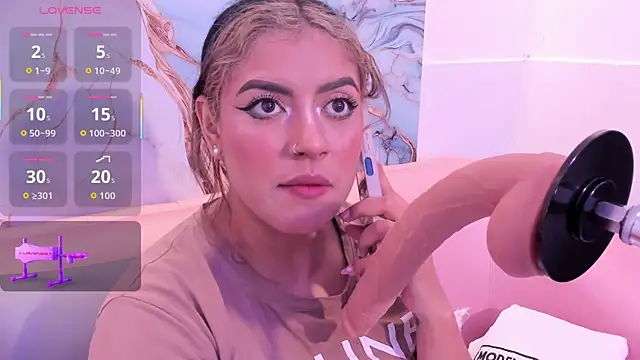 Snapshot of taylor_cupper chatting on October 3, 2025, 7:48 pm taylor cupper online show from October 3, 2025, 7:48 pm