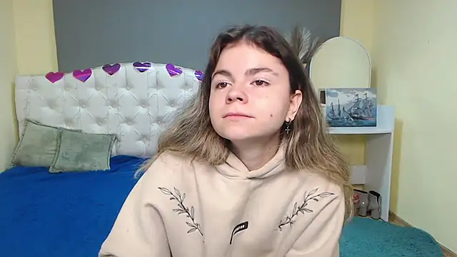 TinaRedly online show from September 30, 2025, 5:57 am