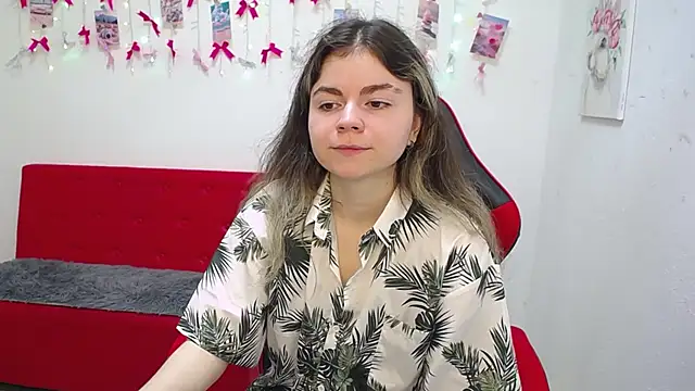 TinaRedly online show from May 19, 2026, 5:31 pm
