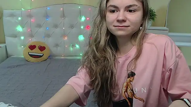 TinaRedly online show from March 6, 2025, 5:14 am