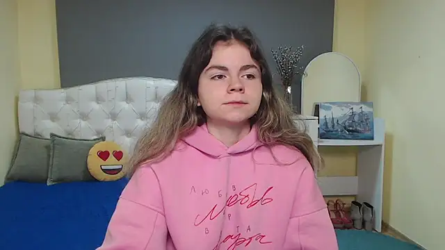 TinaRedly online show from November 7, 2025, 6:40 am