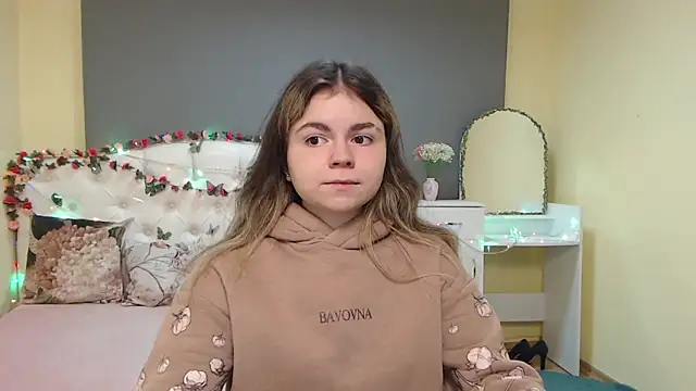 TinaRedly online show from March 21, 2026, 6:45 pm