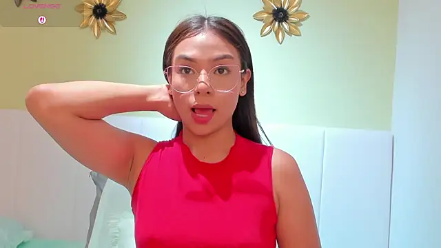 amira cute2 online show from February 19, 2025, 12:33 pm