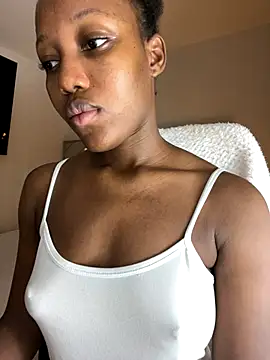 Snapshot of kellya_ chatting on October 3, 2025, 11:50 pm kellya online show from October 3, 2025, 11:50 pm