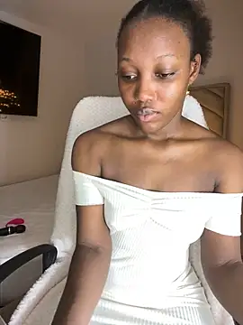 Snapshot of kellya_ chatting on October 1, 2025, 11:30 pm kellya online show from October 1, 2025, 11:30 pm