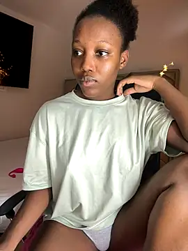 Snapshot of kellya_ chatting on October 22, 2025, 11:25 pm kellya online show from October 22, 2025, 11:25 pm