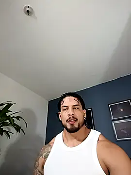 Snapshot of SilvaBranko chatting on October 22, 2025, 12:10 am SilvaBranko online show from October 22, 2025, 12:10 am